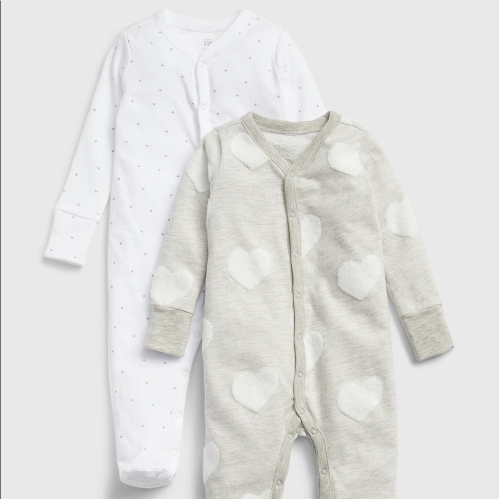 💕 Baby GAP Heart Onesies 💕 - Picture 8 of 8